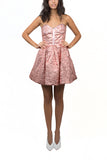 Vestido rosa metálico