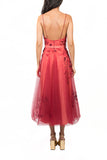 Vestido con tul y flores bordadas